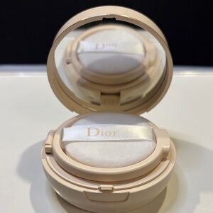 Dior Forever Cushion Powder-Light